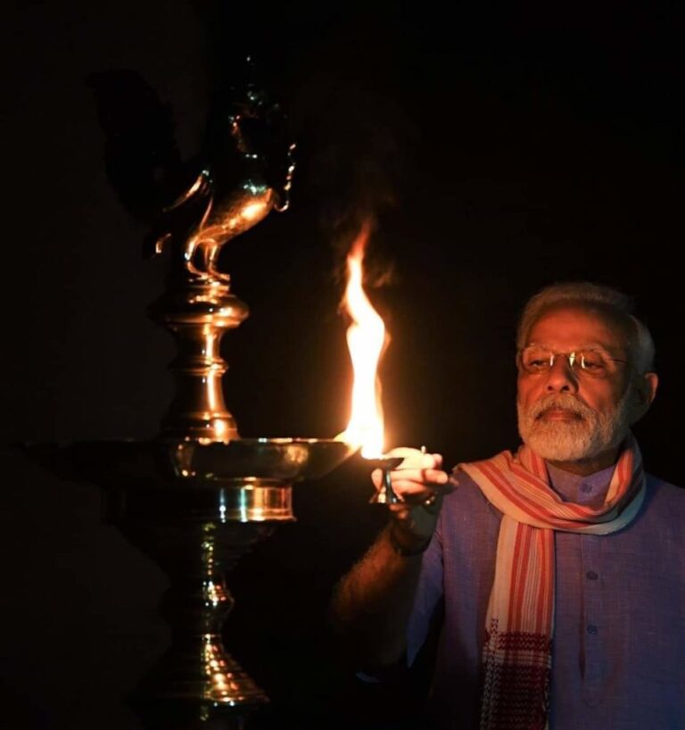 नरेंद्र मोदी : एक असाधारण प्रधानमंत्री